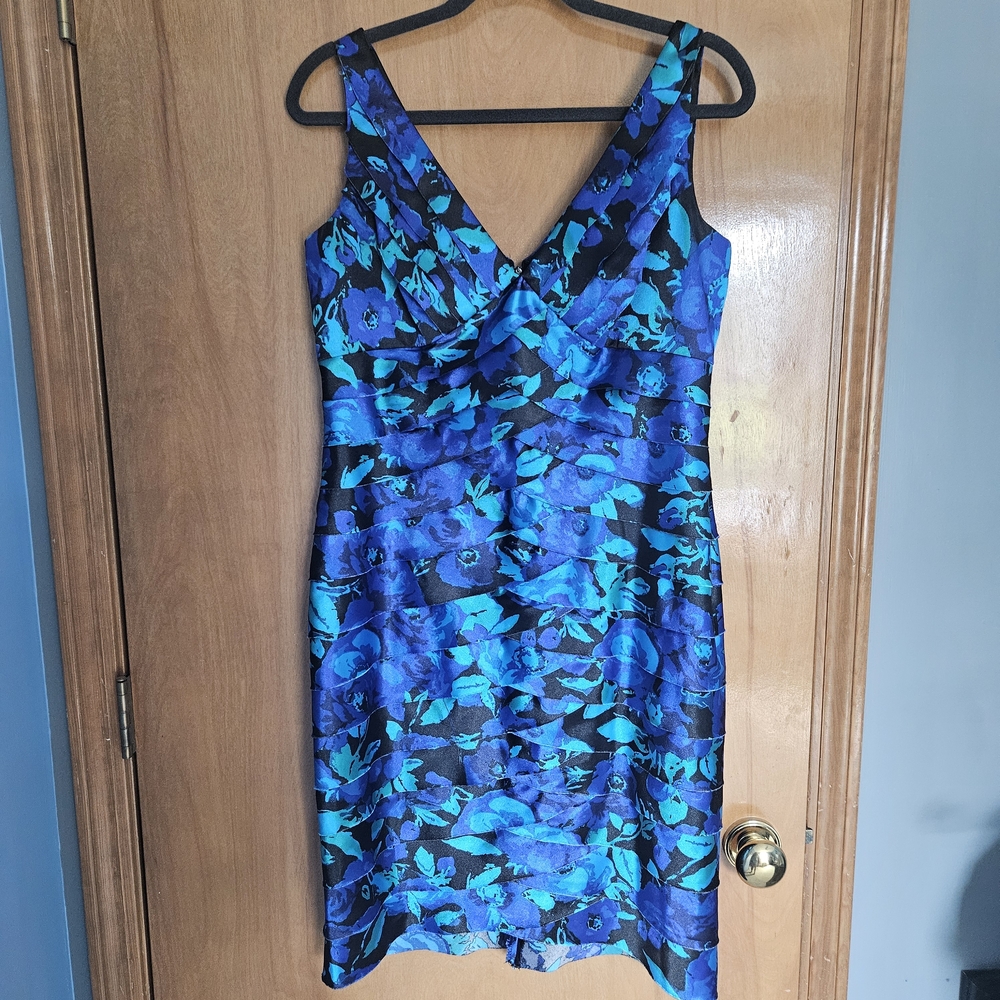 Jones Wear Blue and Black Floral Midi Cocktail Dress Size 12